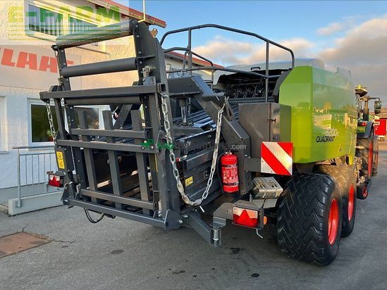 Empacadora gigant - Claas - quadrant 5200 fc