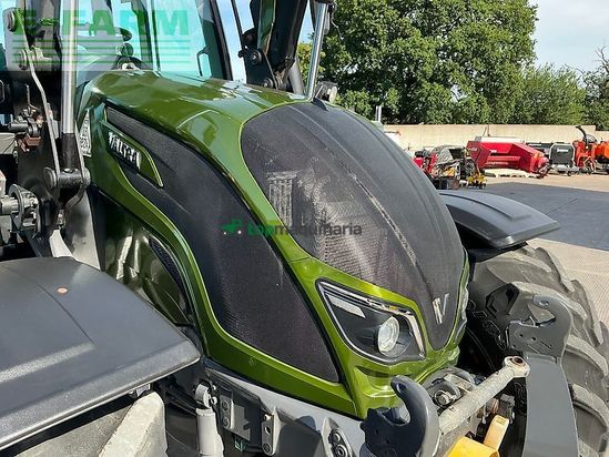 Tractor agrícola - Valtra - n174 versu unlimited tractor (st27127)