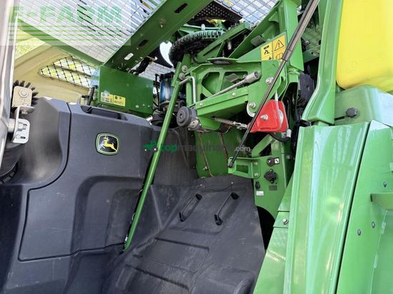 Cosechadora de Cereal - John Deere - 8300i