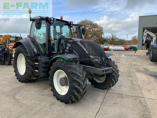 Tractor agrícola - Valtra - t174 hi tech tractor (st25043)