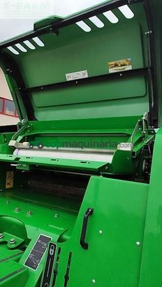 Empacadora gigant - John Deere - f441r