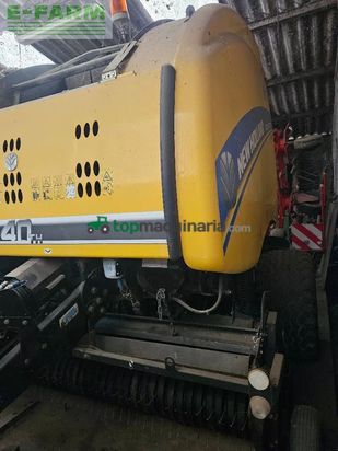 Empacadora gigant - New Holland - rollbelt 180 superfeed