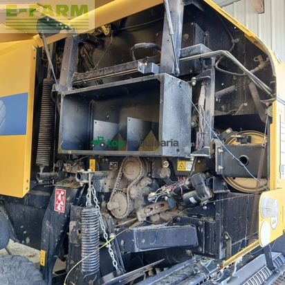 Empacadora gigant - New Holland - br7070