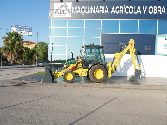 Retroexcavadora -  New Holland LB 95 B