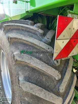 Cosechadora de Cereal - Deutz-Fahr - 5690 hts