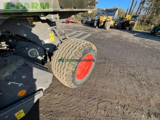 Empacadora gigant - Claas - 470
