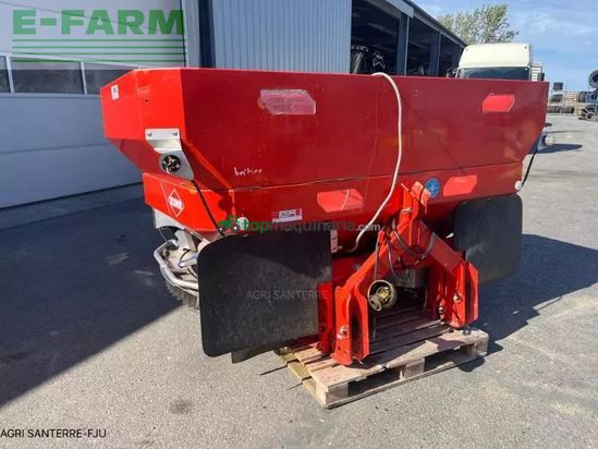 Esparcidor - Kuhn - axis 401 w