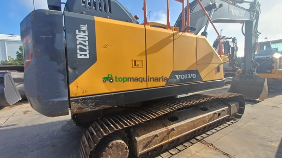 Excavadora VOLVO  EC220