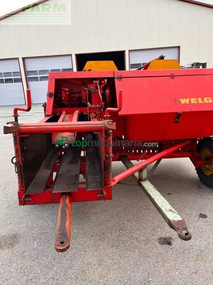 Empacadora gigant - Welger - ap45 mit anhänger