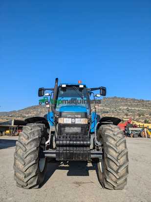 Tractor agrícola - New Holland - TM135