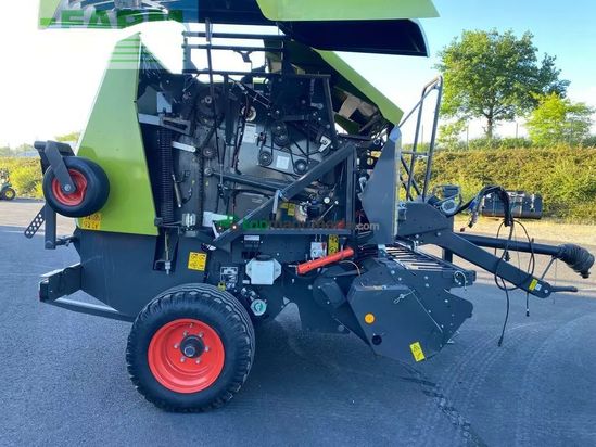 Empacadora gigant - Claas - rollant 520rf 2000 bottes
