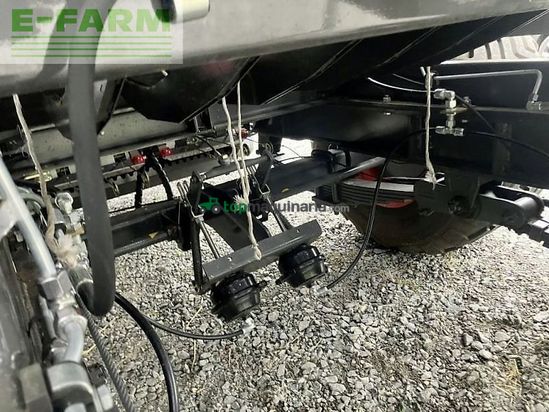 Empacadora gigant - Claas - quadrant 4200 rc