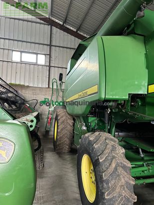 Cosechadora de Cereal - John Deere - T550
