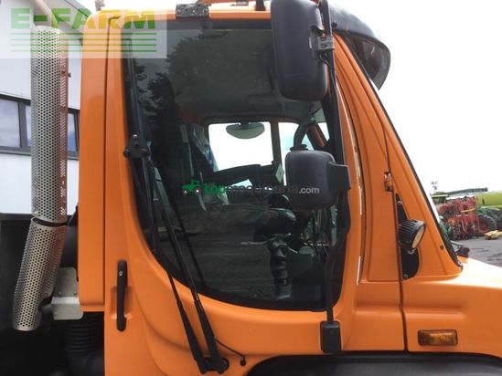 Tractor agrícola -  - unimog u 527