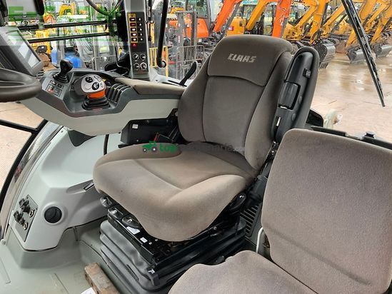 Tractor agrícola - Claas - arion 650 tractor (st24962)