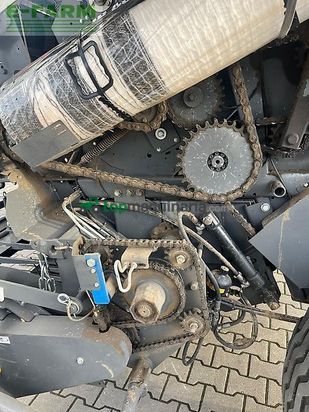 Empacadora gigant - Massey Ferguson - rb4180 v