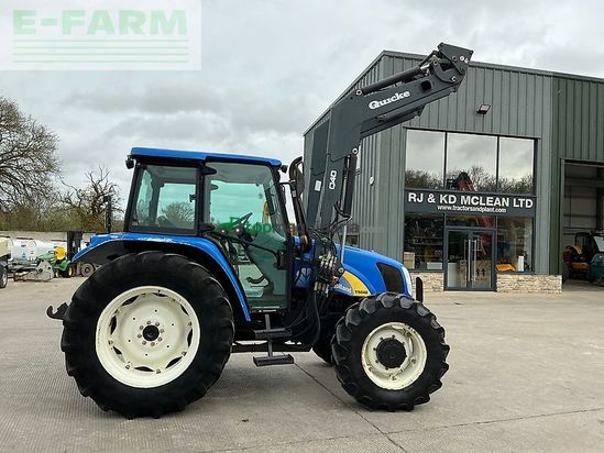 Tractor agrícola - New Holland - t5040 tractor (st25992)
