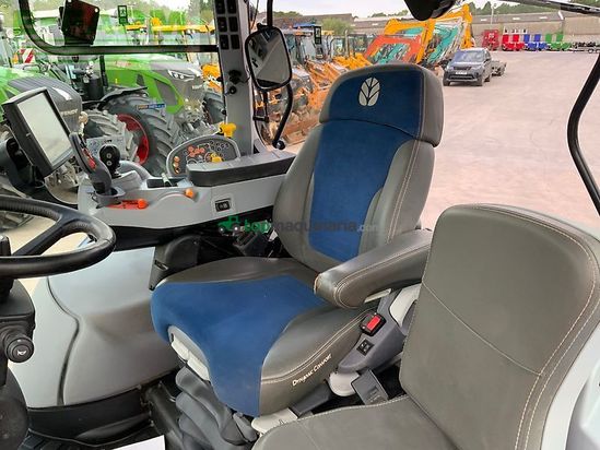 Tractor agrícola - New Holland - t7.210 auto command tractor (st26810)