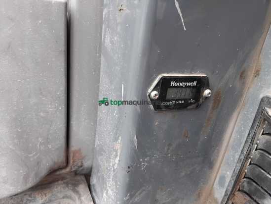 Miniexcavadora TAKEUCHI TB250