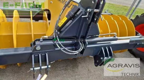 Esparcidor - Mammut - silagewalze silo kompakt sk 300 h