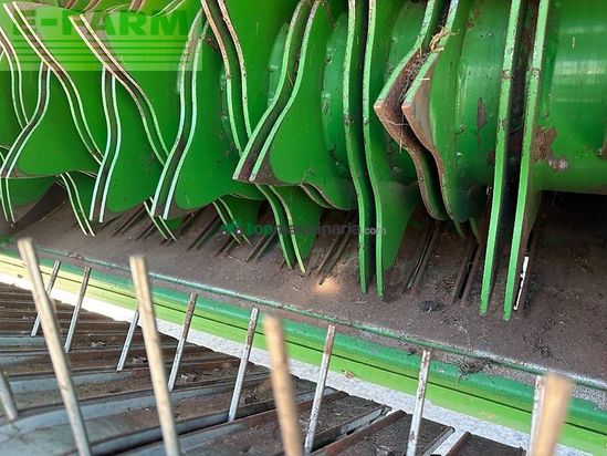 Empacadora gigant - John Deere - 864