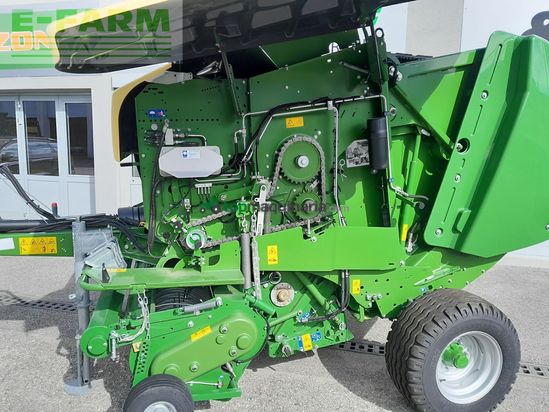 Empacadora gigant - Krone - comprima f 125 xc