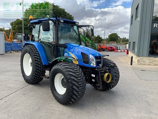 Tractor agrícola - New Holland - tl90a tractor (st25504)