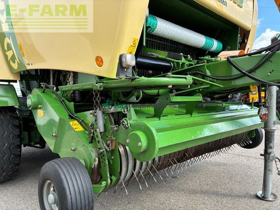 Empacadora gigant - Krone - comprima cv 150 xc