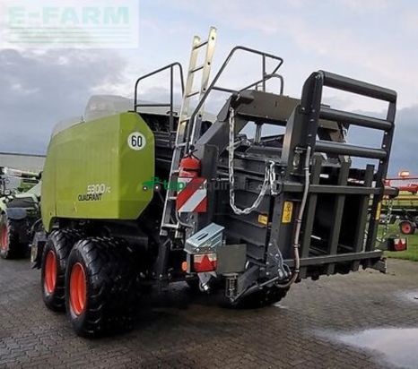 Empacadora gigant - Claas - quadrant 5300 fc t+st