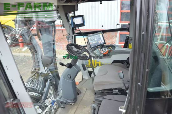 Esparcidor - Claas - xerion 4200 saddle trac bauer