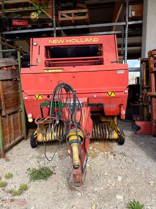 Empacadora gigant - New Holland - 640 b bale command