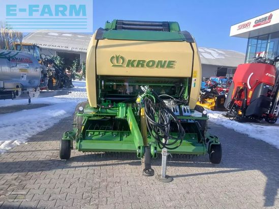 Empacadora gigant - Krone - comrima v 150 xc plus tandem