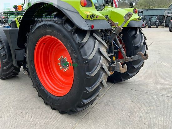 Tractor agrícola - Claas - 650 arion tractor (st26102)