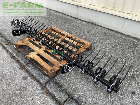 Cultivador - Pöttinger - nachlaufstriegel 3 m