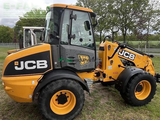 Telescopica - JCB - tm 220 agri