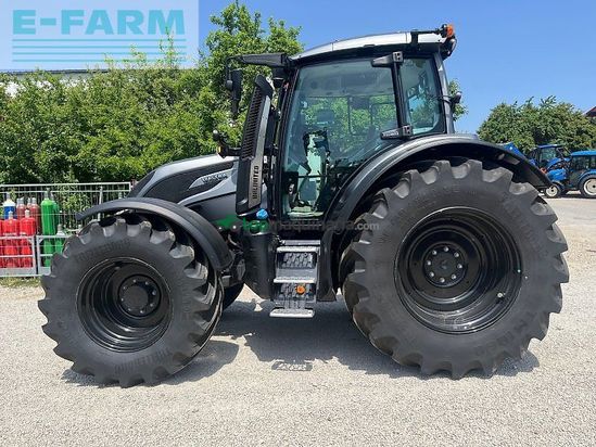 Tractor agrícola - Valtra - n 175d mit rüfa