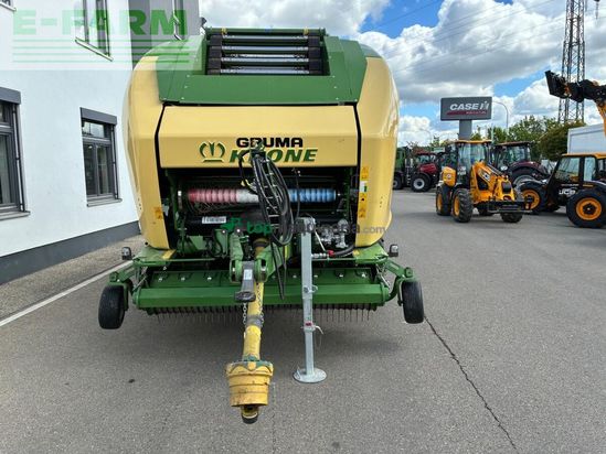 Empacadora gigant - Krone - comprima cv 150 xc x-treme