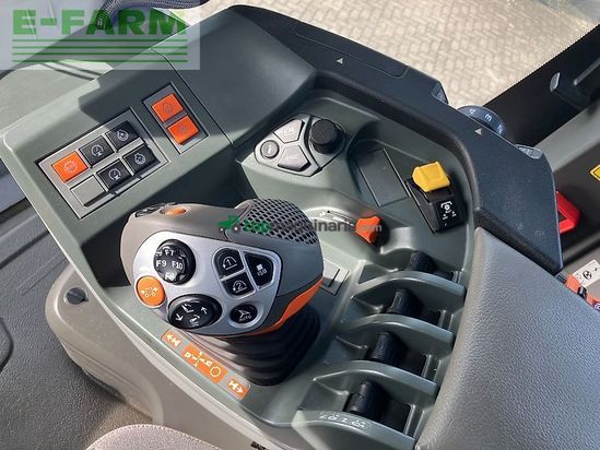 Tractor agrícola - Claas - xerion 5000 trac vc TRAC VC