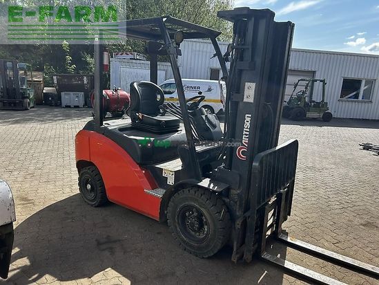 Elevadora -  - treibgasstapler efg25.33