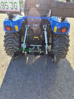 Tractor agrícola - New Holland - boomer 25