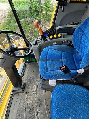Cosechadora de Cereal - New Holland - tc5070