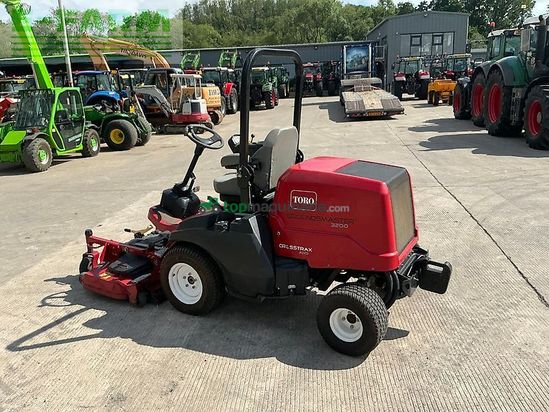 Cortacésped manual - Toro - ground master 3200 out front mower (st25273)