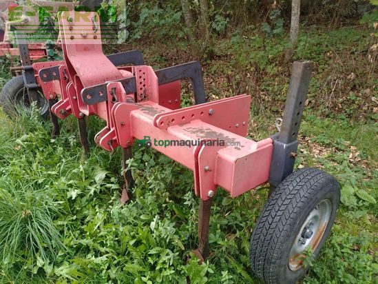 Cultivador -  - grubber 3m, hitch, zw durchtrieb