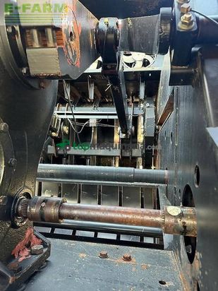 Empacadora gigant - New Holland