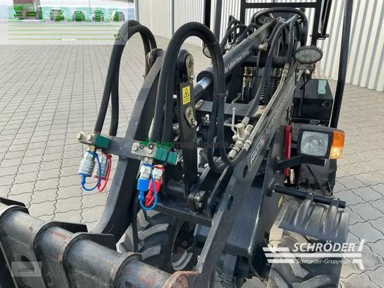 Telescopica -  - ags hofknecht hl 800 + schaufel + pg