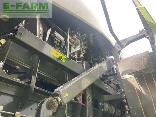 Empacadora gigant - Claas - quadrant 5200 fc tandem