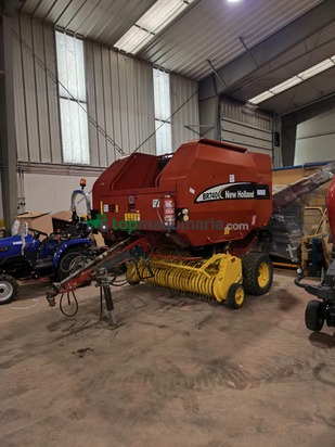 ROTOEMPACADORA MARCA NEW HOLLAND MODELO BR740