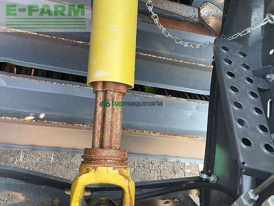 Empacadora gigant - Claas - quadrant 5200 fc tandem