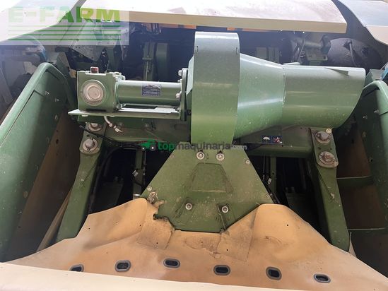 Empacadora gigant - Krone - 1270 xc mit prechop vorbauhäcksle