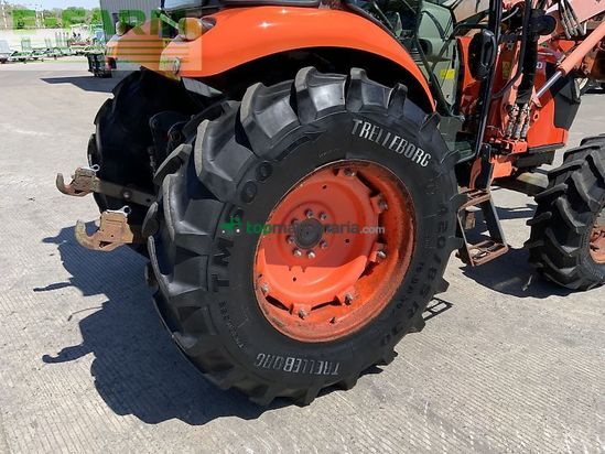 Tractor agrícola - Kubota - m7060 tractor (st23817)